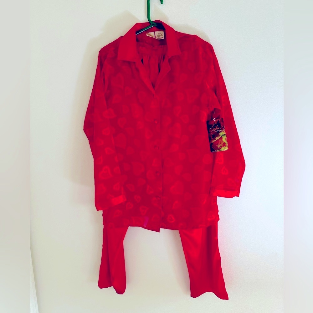 RED heart print 2 piece lounge set great for Valentines size S